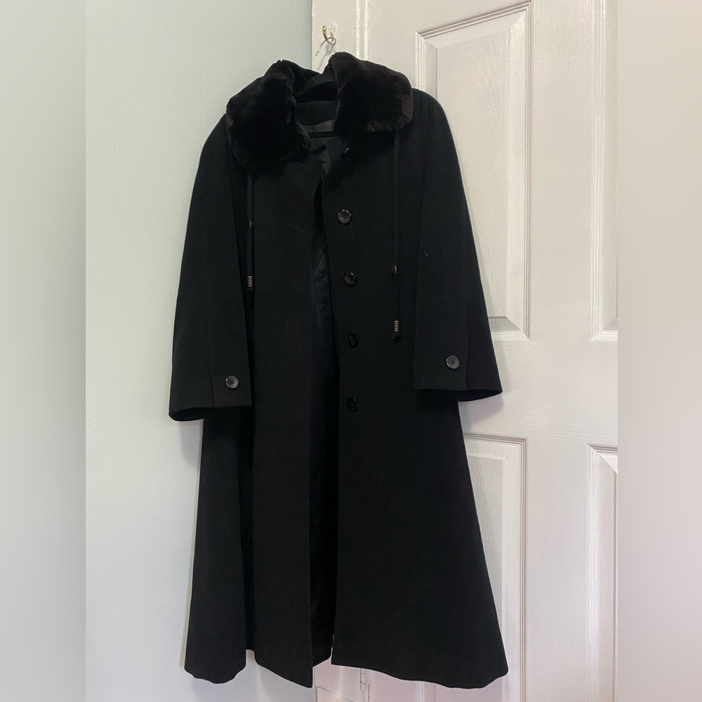 Mallia Canadian made coat black cashmere/wool coat with fur trim
